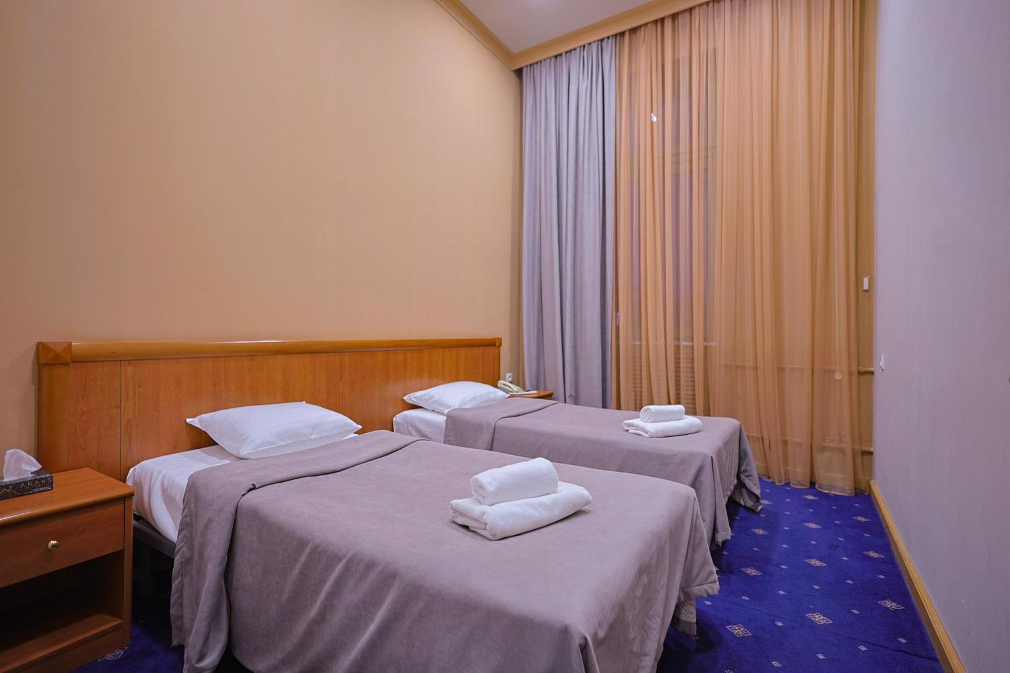 Araks Hotel Complex Gyumri Esterno foto