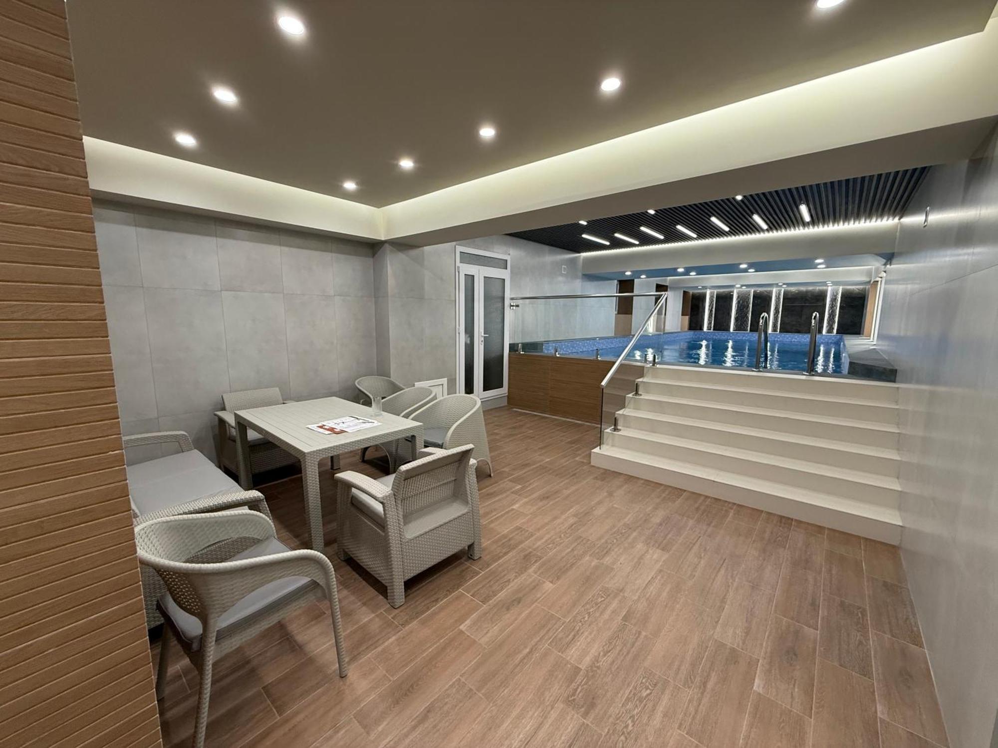 Araks Hotel Complex Gyumri Esterno foto